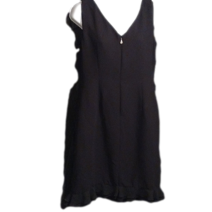 Worthington v neck zippered ruffle on  bottom of  dress